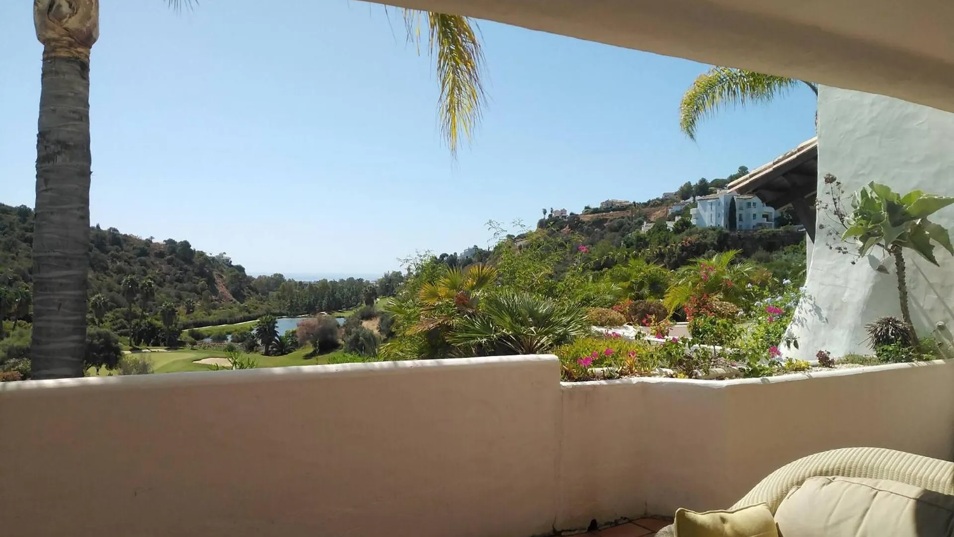 Tranquil 3 Bed Apt In La Quinta Close To Golf El Angel